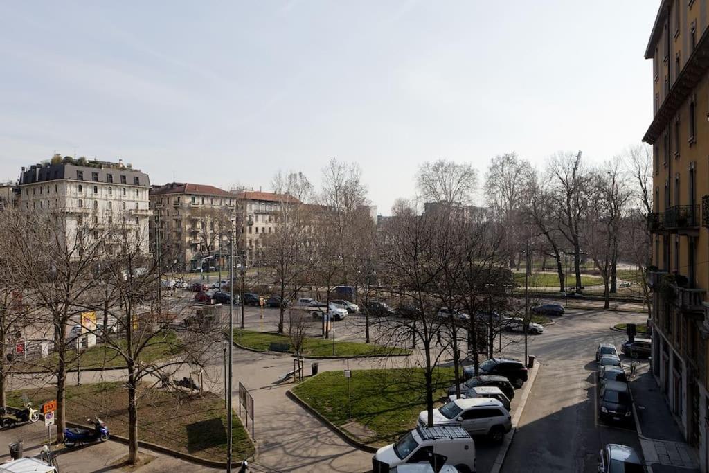 Lovely Flat With Park View Milánó Kültér fotó